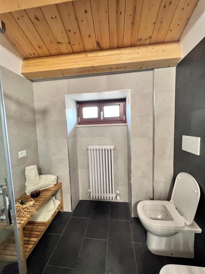 La Piazzetta Villa L'Aquila Bagian luar foto